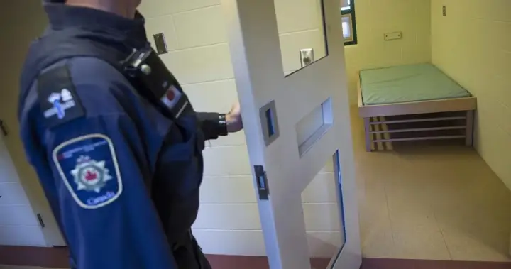 5 B.C. correctional officers needed medical treatment after fentanyl exposure – BC