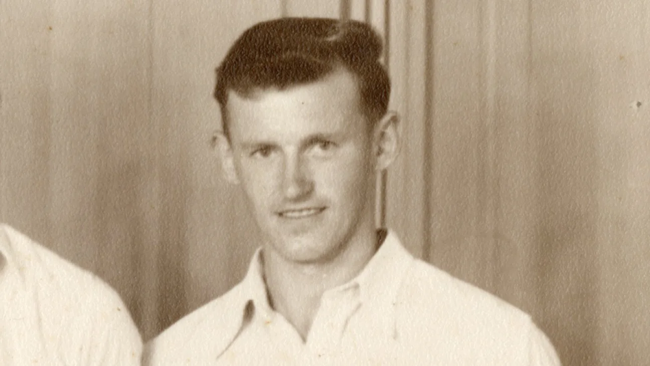 New Zealand fast bowler Bob Blair, who soldiered after Tangiwai disaster, dies aged 94