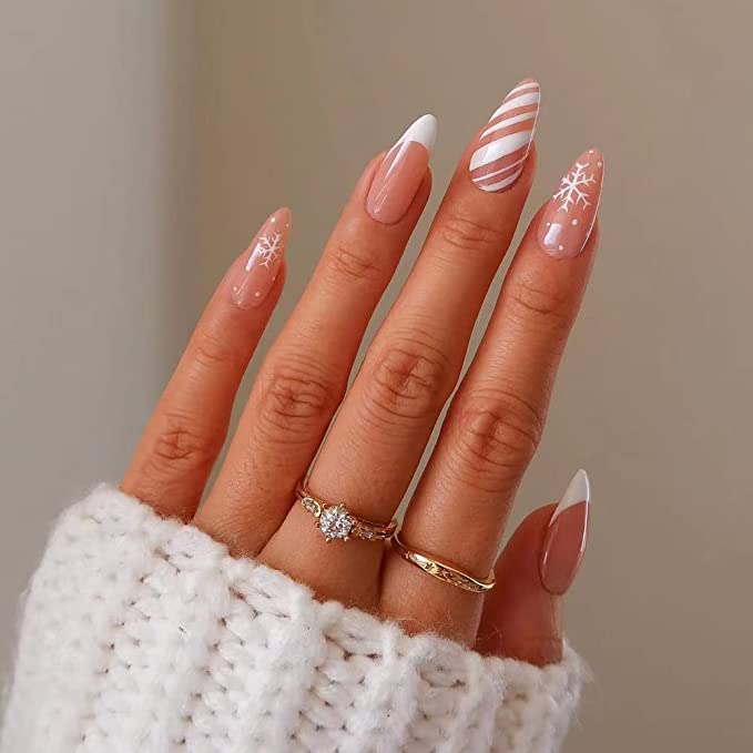 20 Christmas Nail Designs to Try This Season