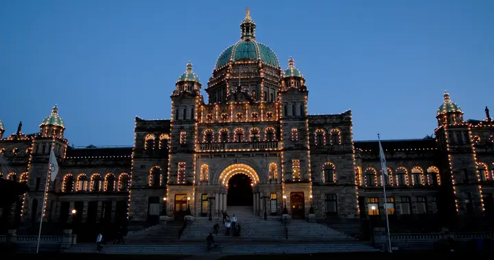 BC Conservatives have narrow lead over BC NDP, new poll finds