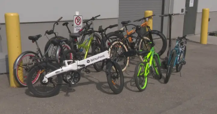 Calgary police ask cyclists to prepare for bike theft season – Calgary