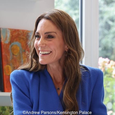 The Princess in Vivid Blue Eponine London for Cancer Center Visit – What Kate Wore