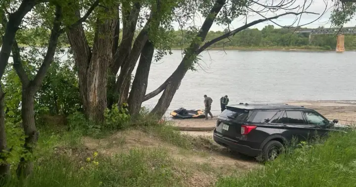 Recovery mission continues for jet skier in South Saskatchewan River