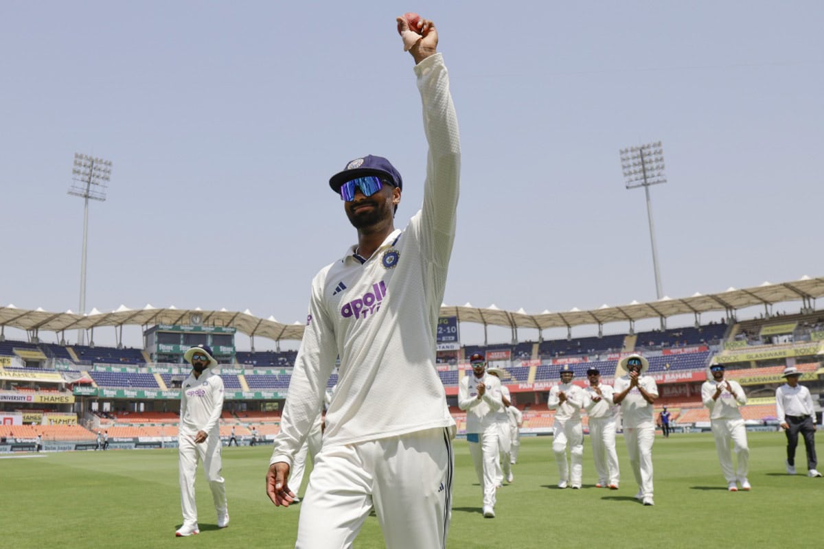 Manav Suthar Joins Elite List After Winning Player of the Match on Test Debut