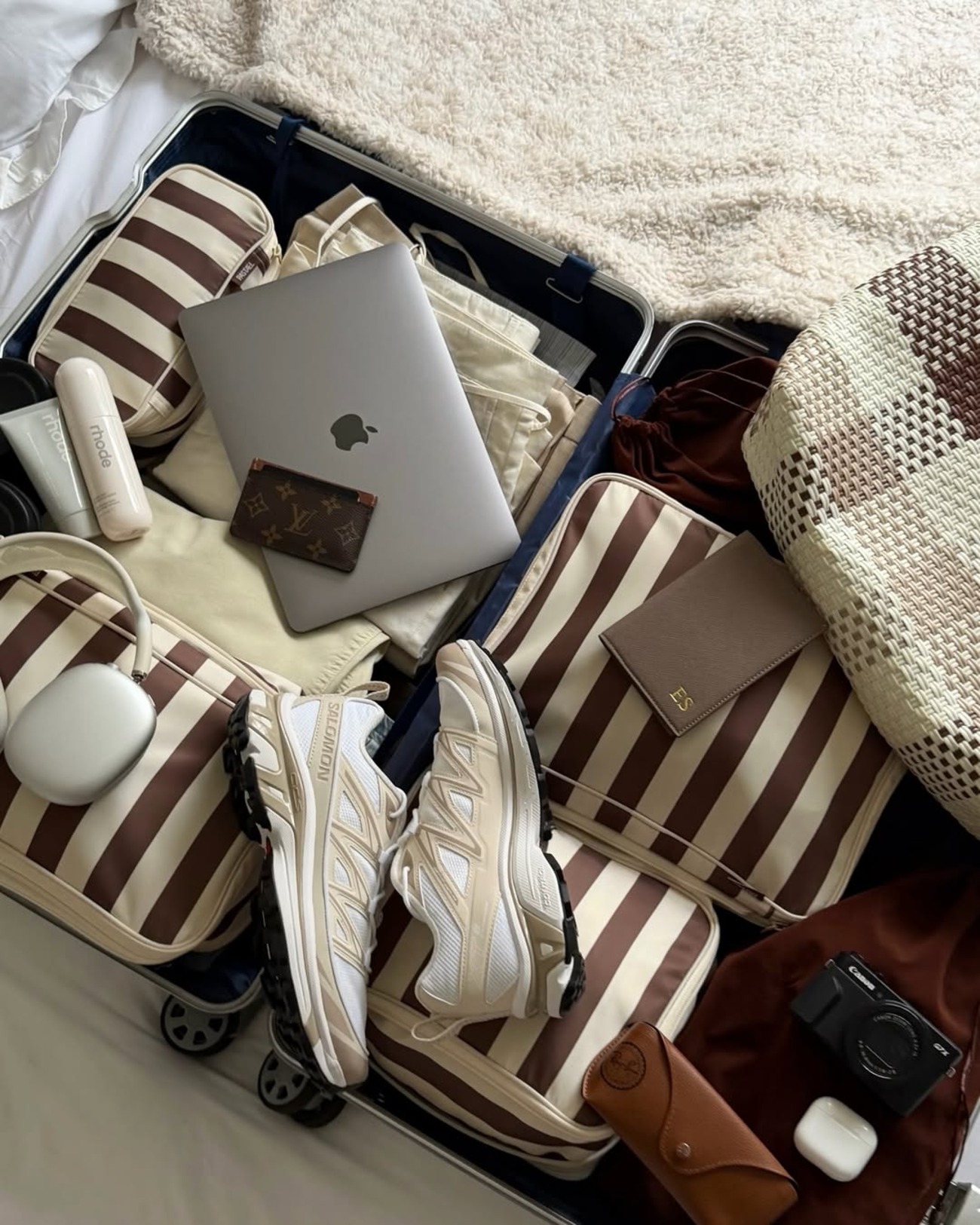 7 Summer Travel Essentials to Pack for a Stress-Free Getaway