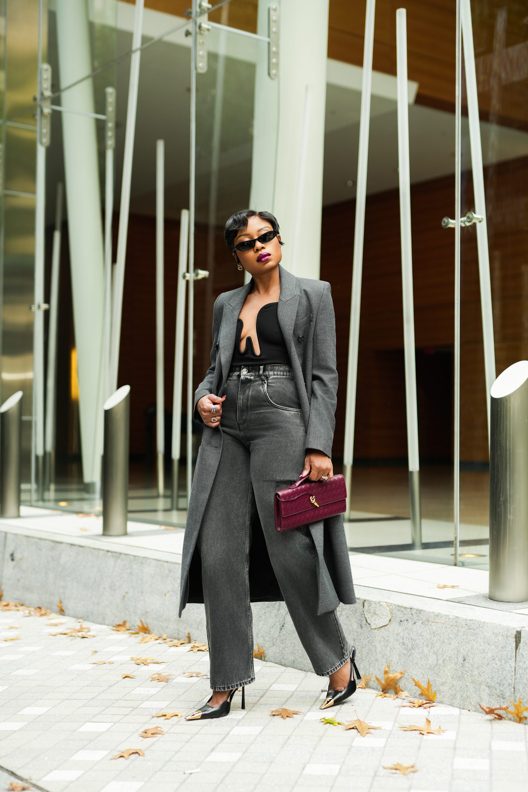 How to Style Jeans for a Date Now