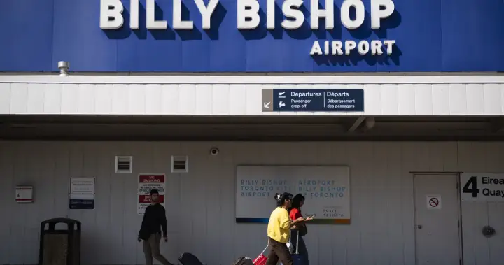 Toronto airport expansion plan won’t be released during consultations: port authority