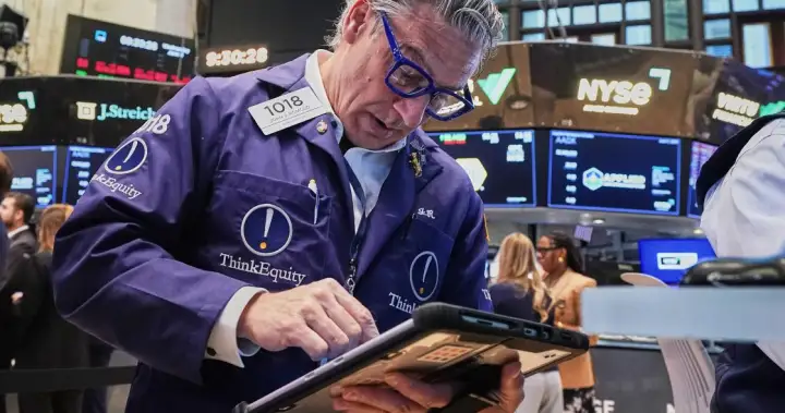 Wall Street, TSX rise after interest rate worries fuelled a sell-off Friday – National
