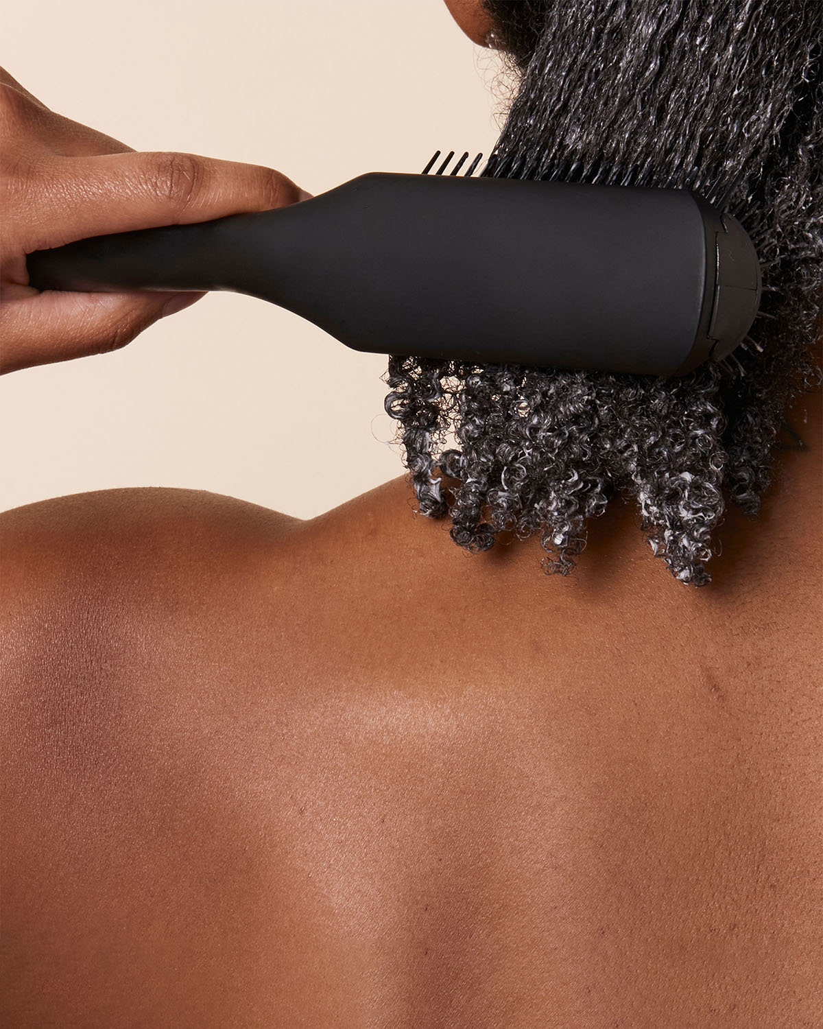 7 Best Detangling Brushes That Make Wash Day Easier for 4C Hair