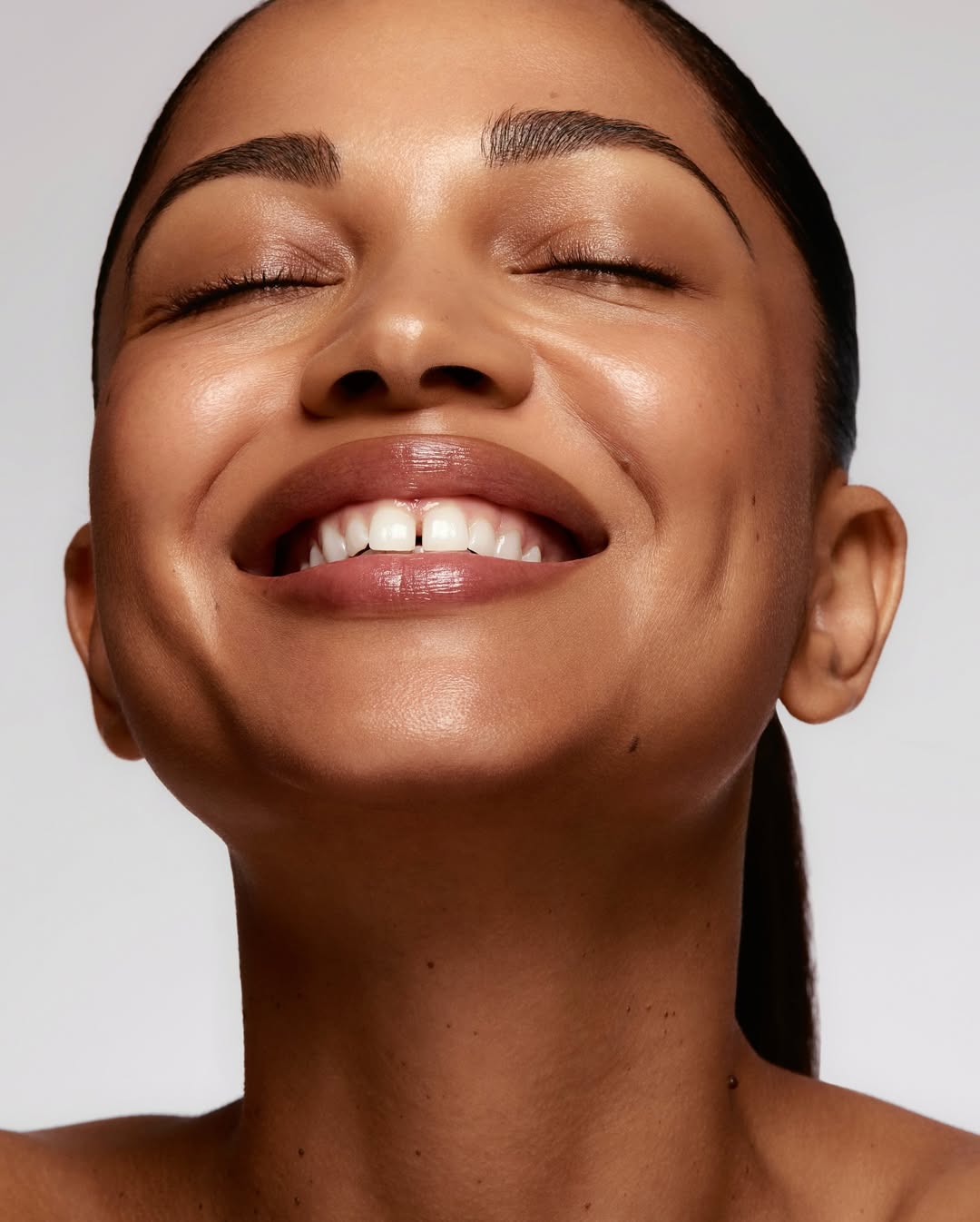 The Best Skincare Routine for Sensitive Skin During Hot Weather