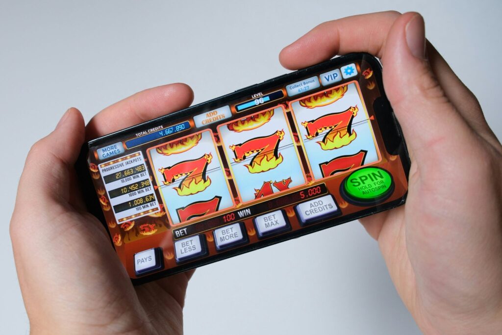 Guide To Online Casinos: What Players Need To Know