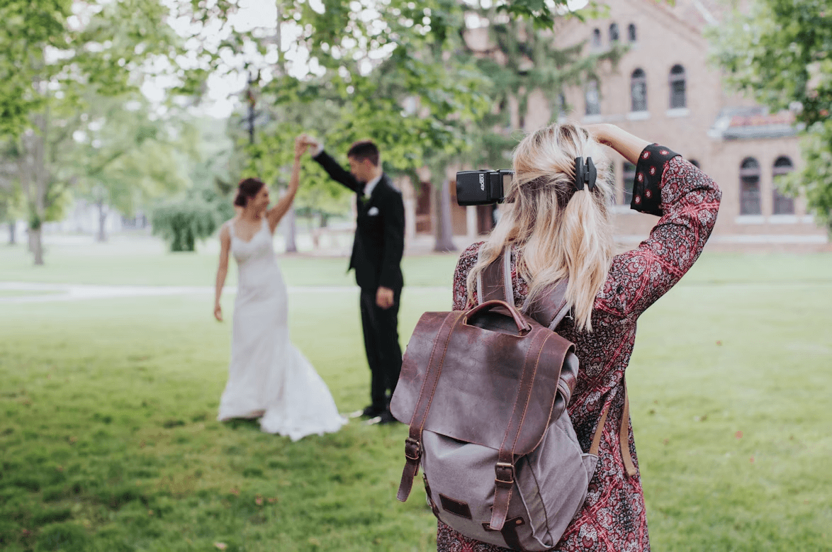 How to Turn Wedding Photography Into a Meaningful Keepsake Story